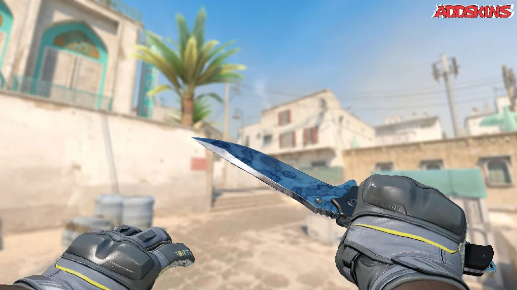 ★ Nomad Knife | Stained holding
