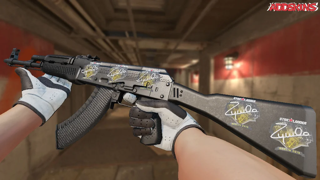 Sticker | ZywOo | Berlin 2019 inspecting
