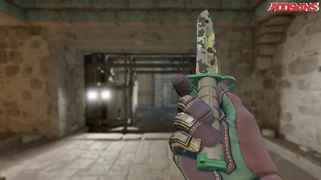 ★ Bayonet | Boreal Forest inspecting