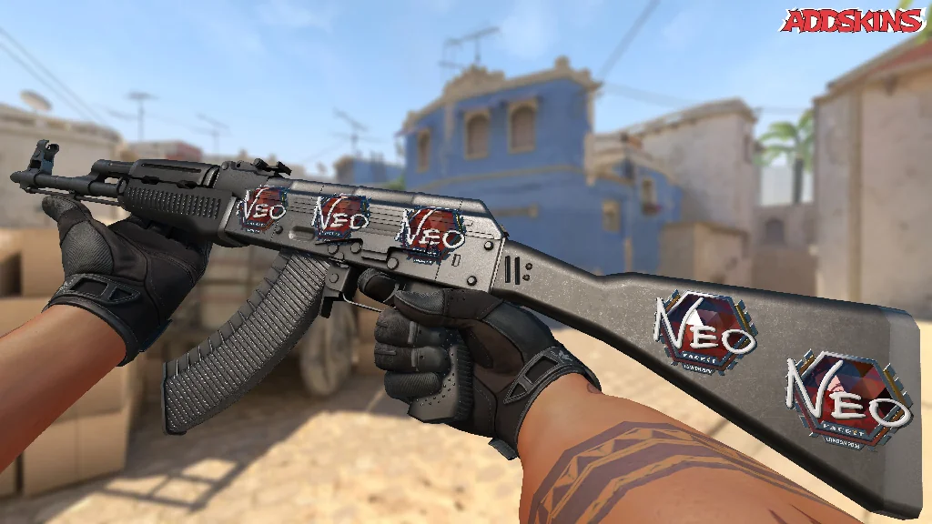 Sticker | NEO (Foil) | London 2018 inspecting
