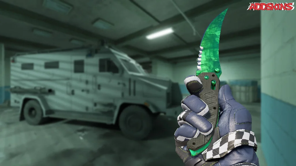 ★ Flip Knife | Gamma Doppler Emerald inspecting