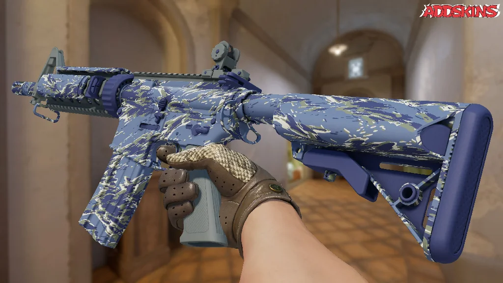 M4A4 | Naval Shred Camo inspecting