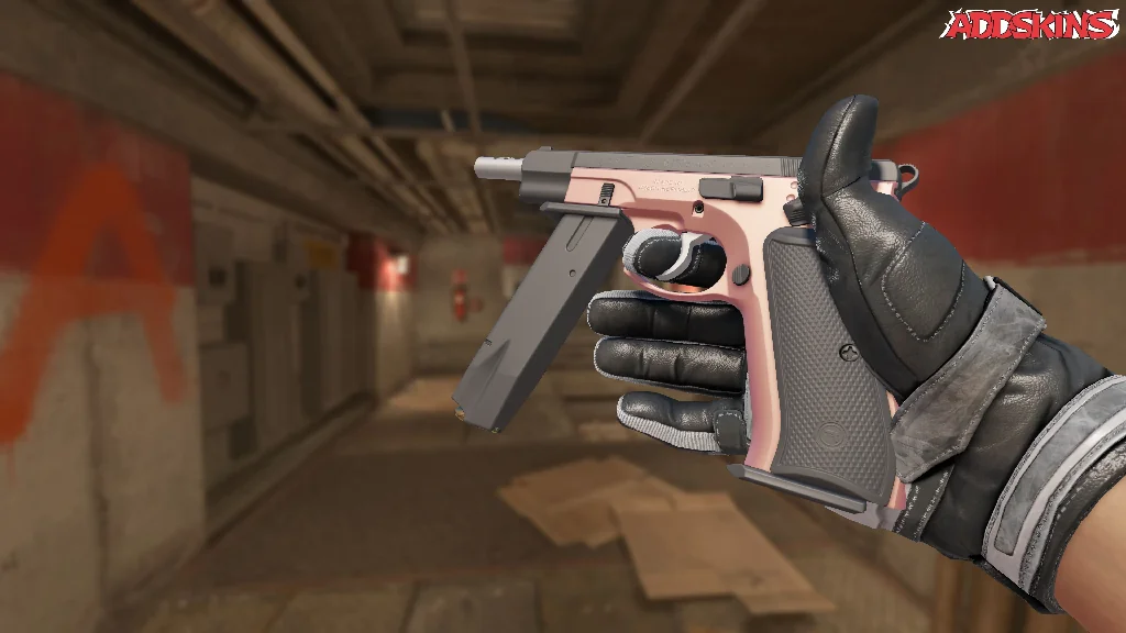 CZ75-Auto | Pink Pearl inspecting