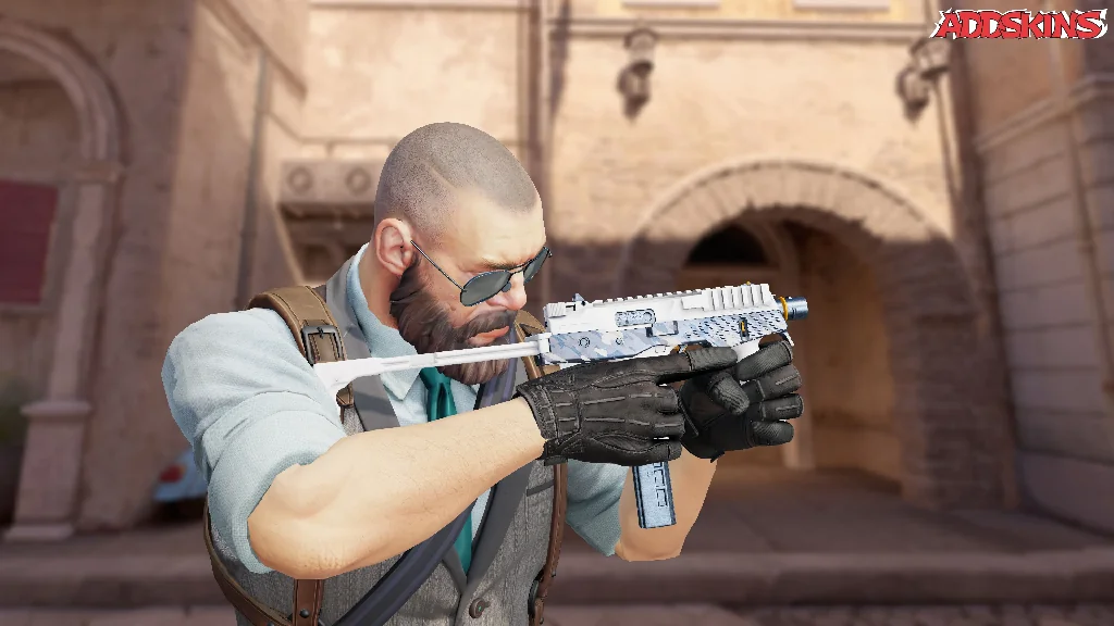 MP9 | Arctic Tri-Tone pose-3