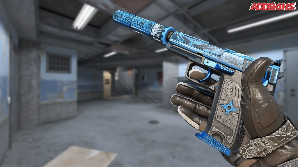 USP-S | Silent Shot inspecting