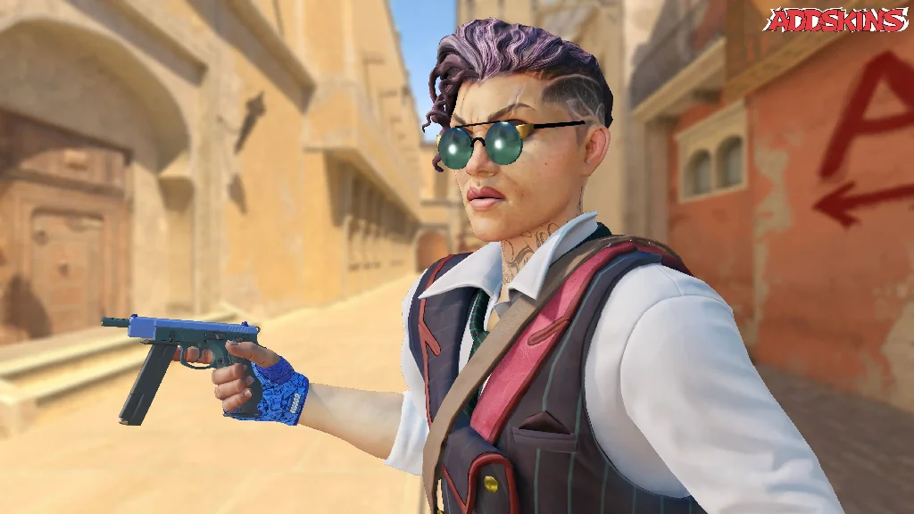 CZ75-Auto | Indigo pose-3