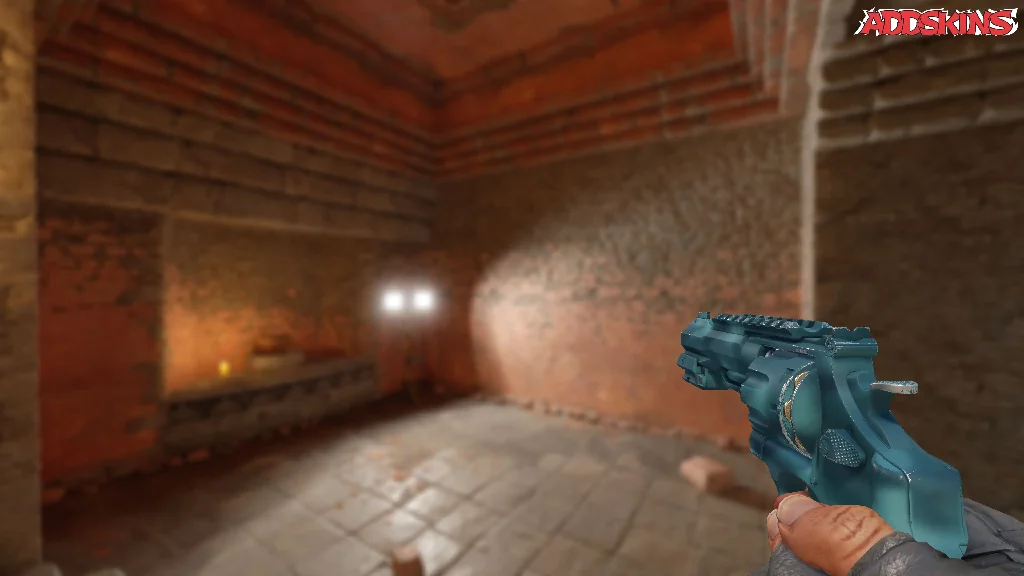 R8 Revolver | Canal Spray holding