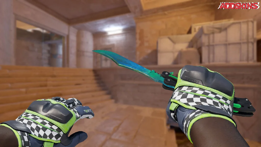 ★ Butterfly Knife | Gamma Doppler Phase 3 holding