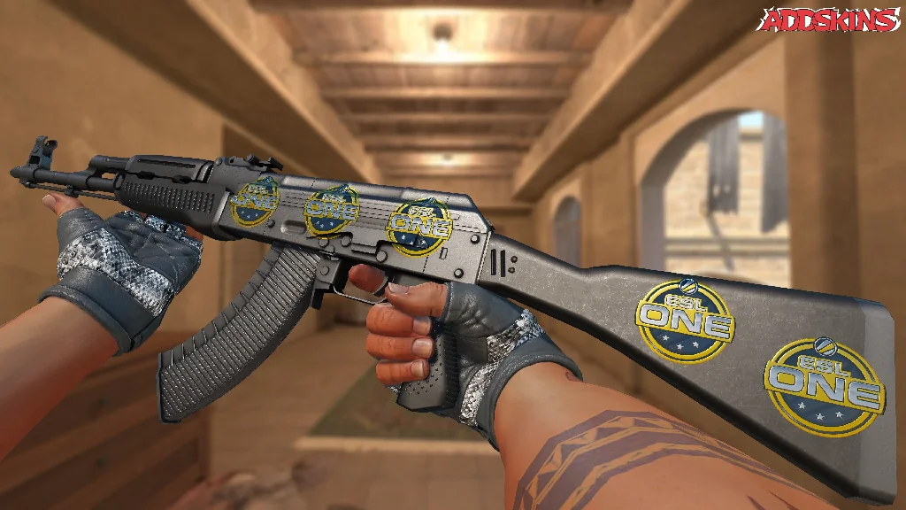 Sticker | ESL One Cologne 2014 (Gold) inspecting