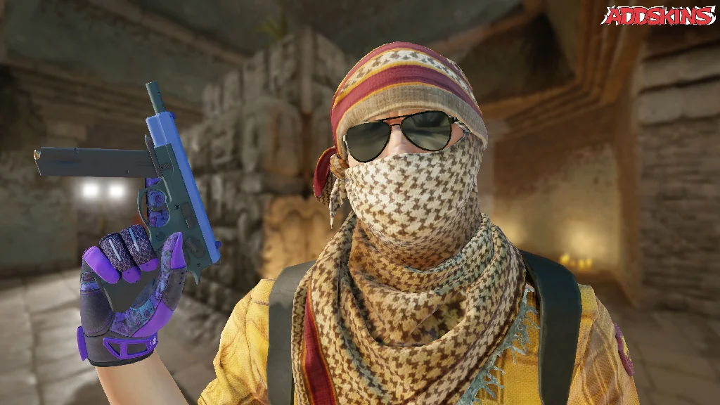 CZ75-Auto | Indigo pose-2
