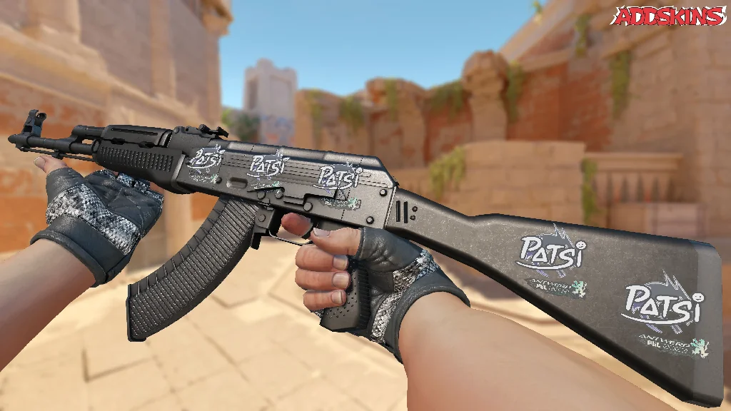 Sticker | Patsi | Antwerp 2022 inspecting