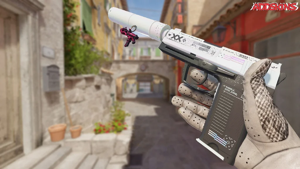 Charm | Hot Hands inspecting
