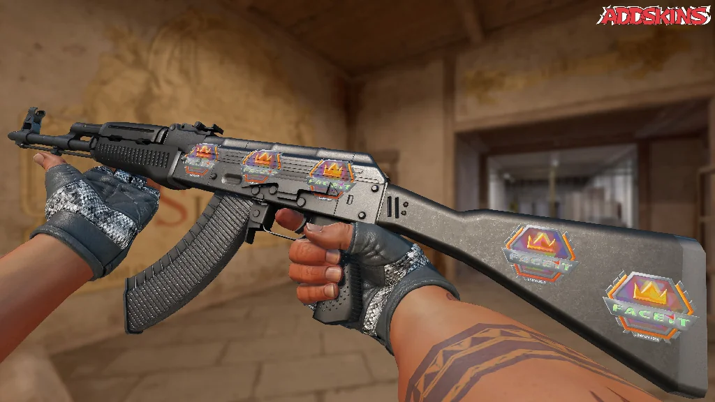 Sticker | FACEIT (Holo) | London 2018 inspecting
