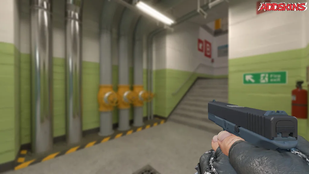 Glock-18 | Night holding