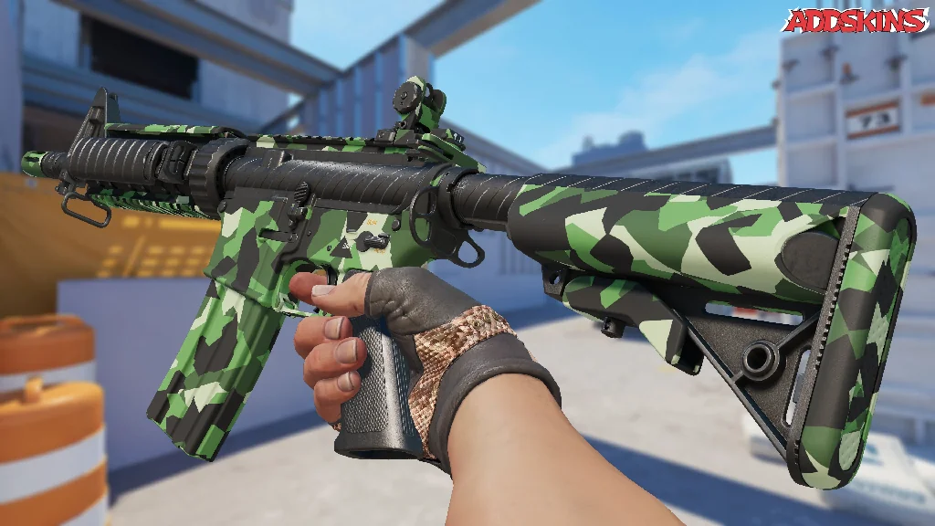 M4A4 | Choppa inspecting