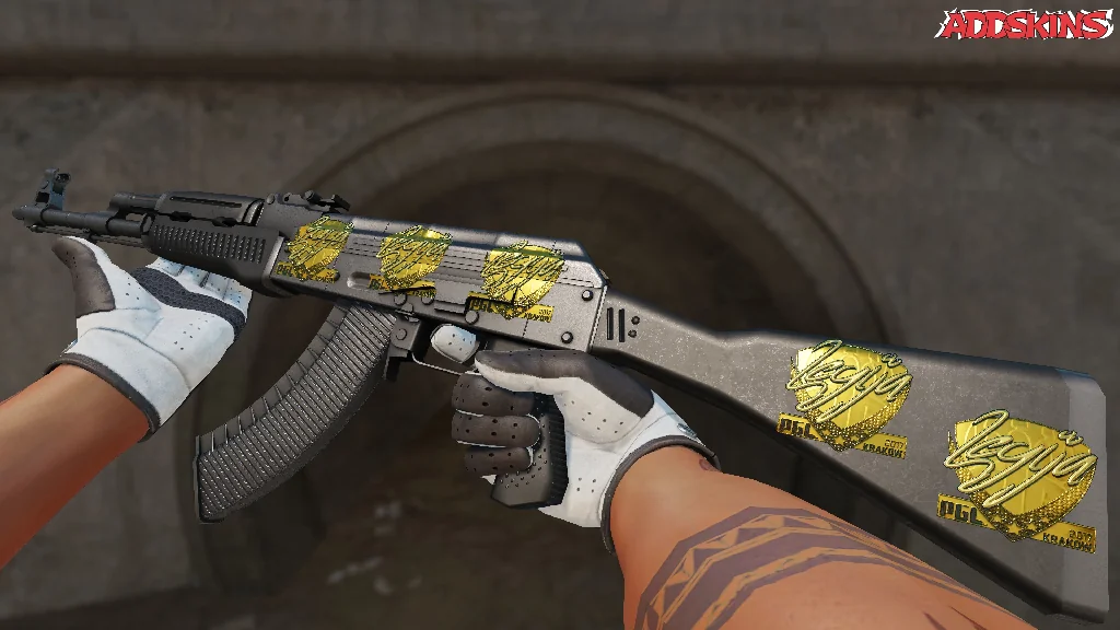 Sticker | LEGIJA (Gold) | Krakow 2017 inspecting