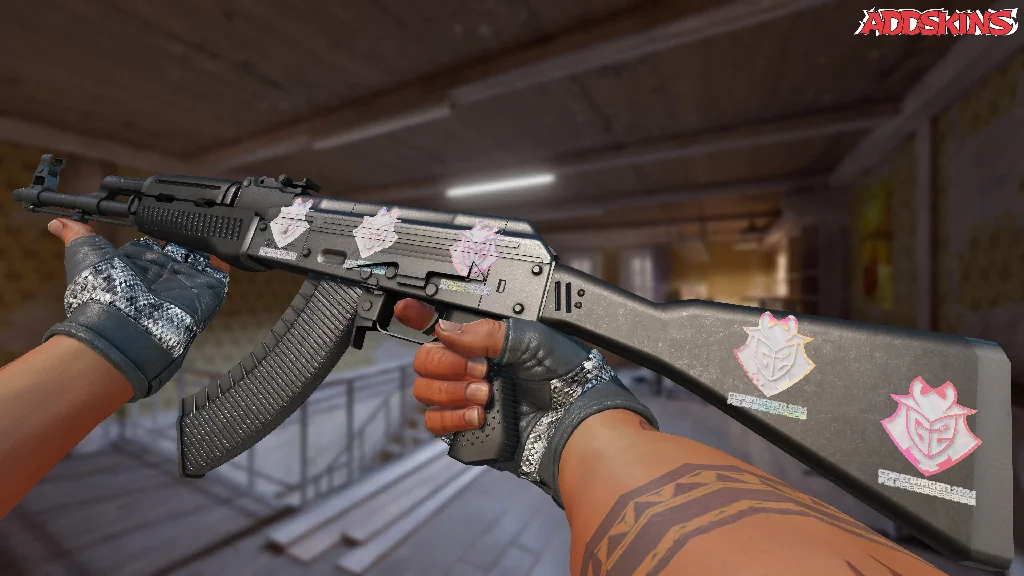 Sticker | G2 Esports (Holo) | Copenhagen 2024 inspecting