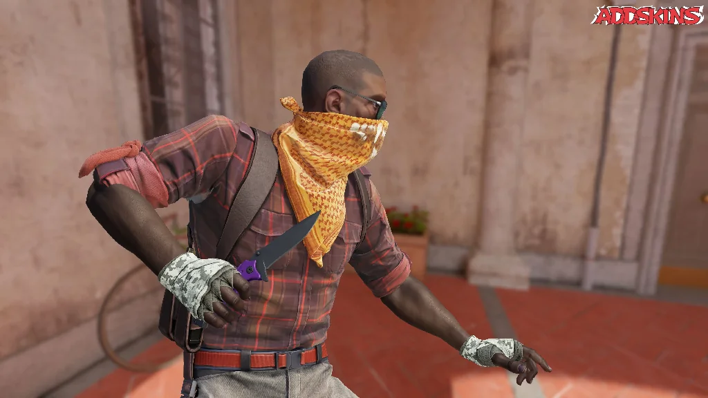 ★ Nomad Knife | Ultraviolet pose-3