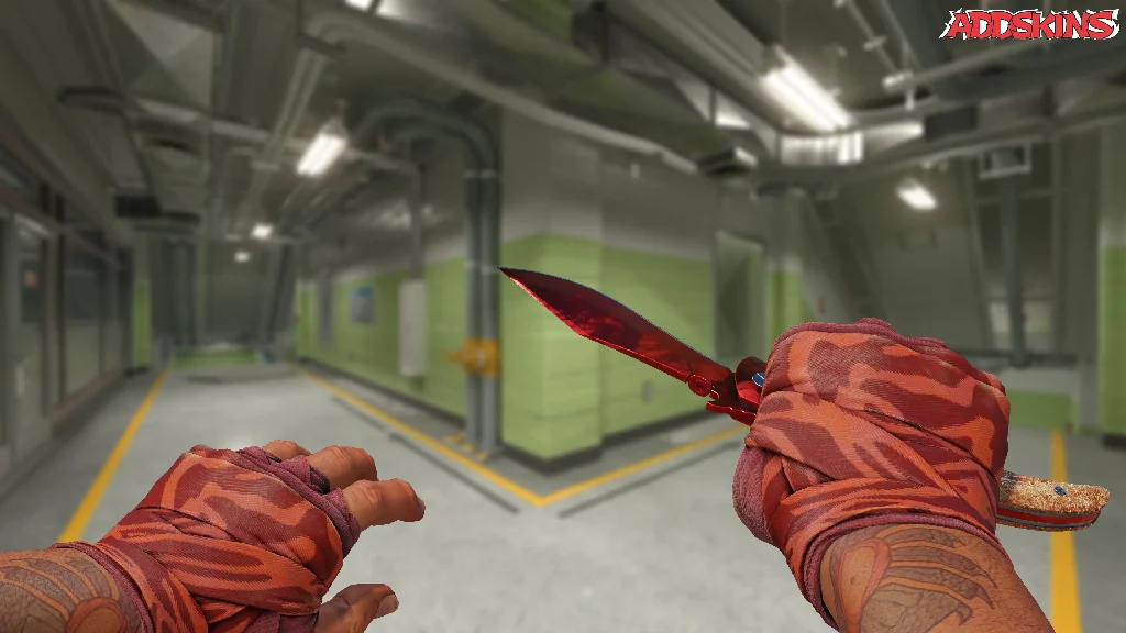 ★ Navaja Knife | Doppler Ruby holding