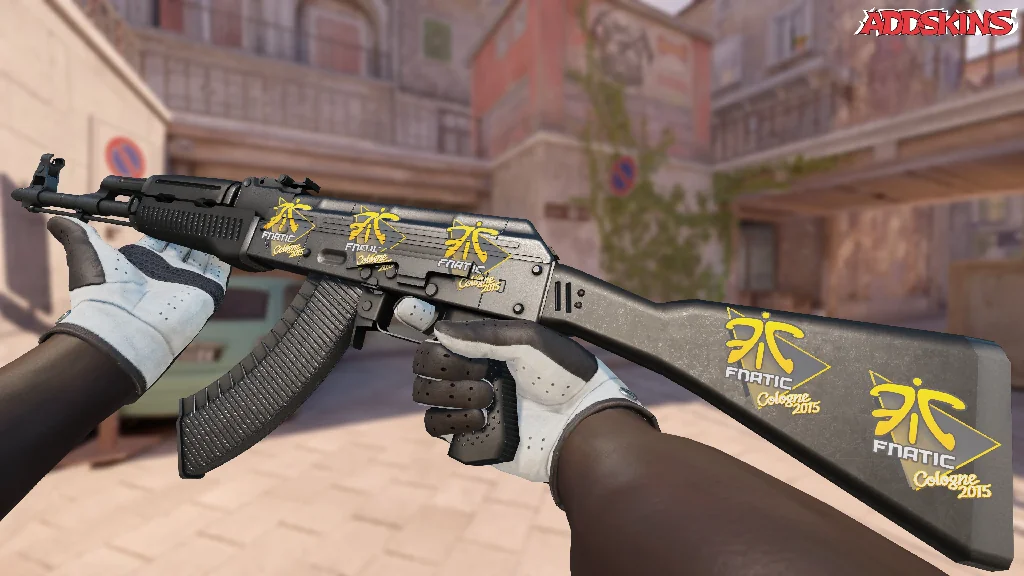 Sticker | Fnatic | Cologne 2015 inspecting