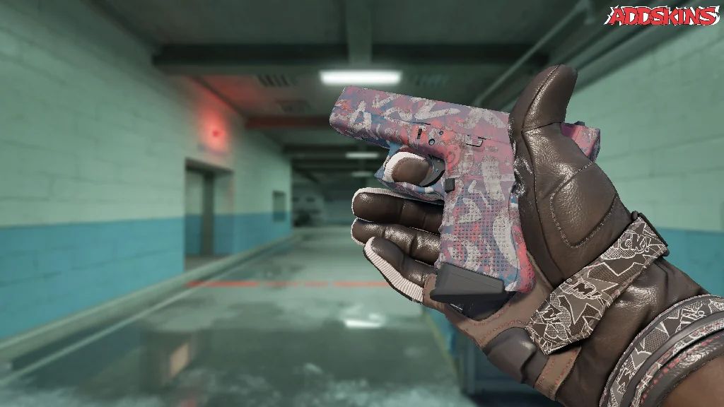 Glock-18 | Teal Graf inspecting
