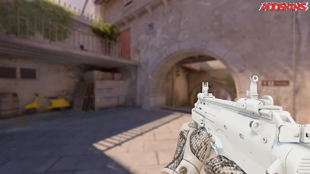 MP7 | Whiteout holding