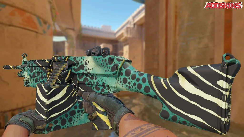 M249 | Emerald Poison Dart inspecting