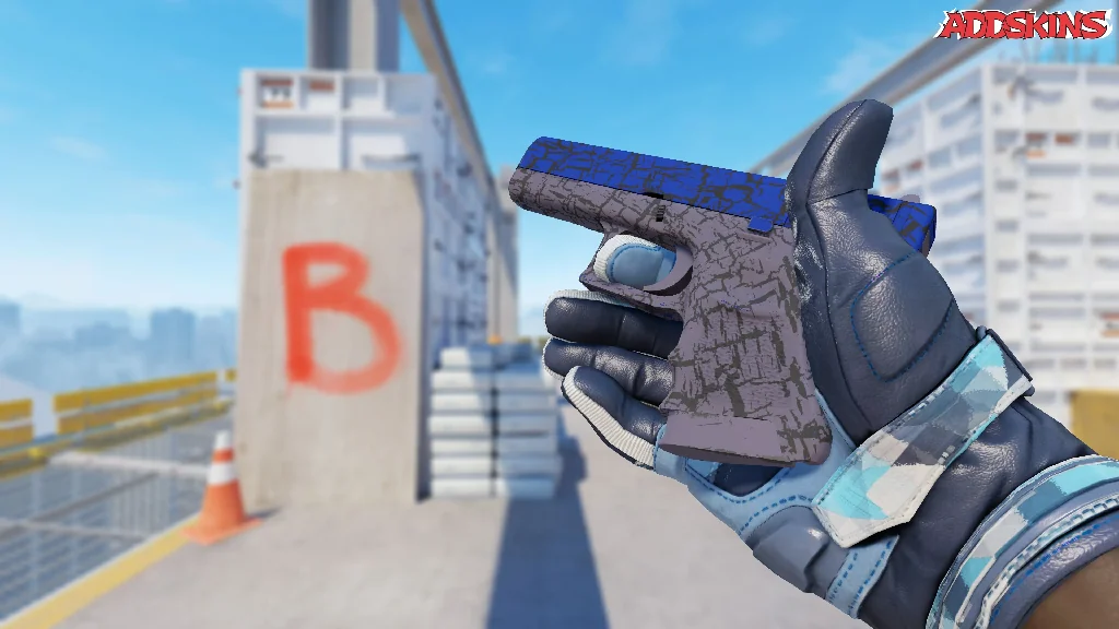 Glock-18 | Blue Fissure inspecting