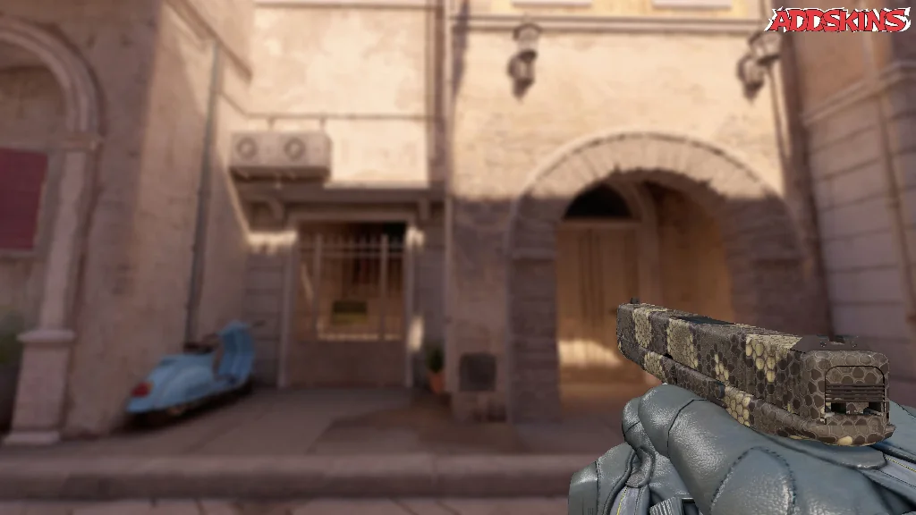 Glock-18 | Death Rattle holding