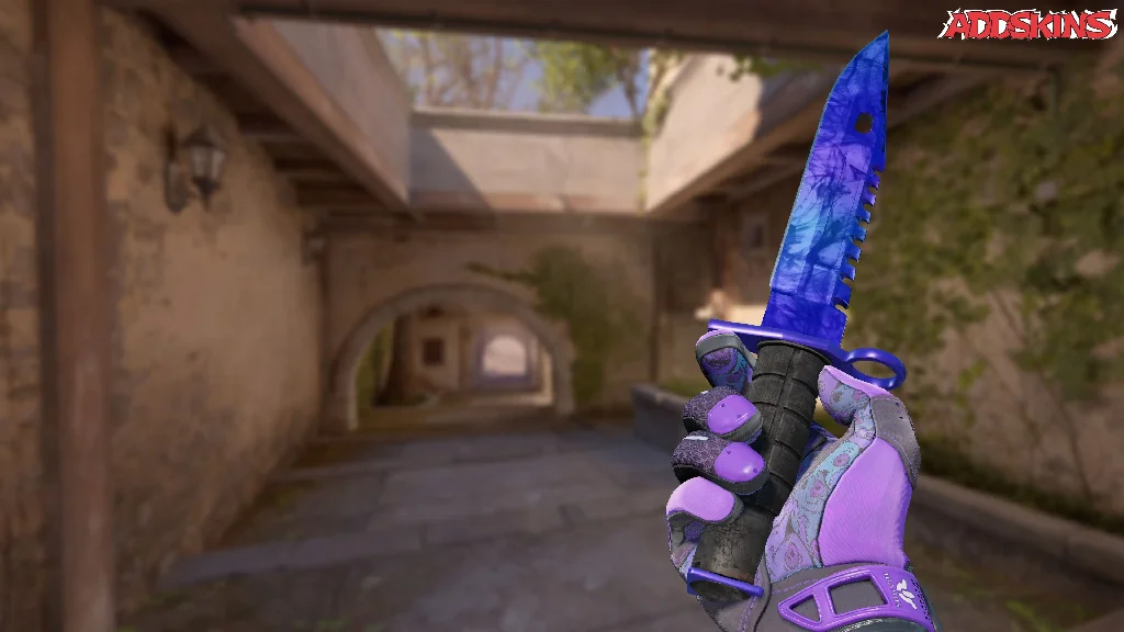 ★ M9 Bayonet | Doppler Sapphire inspecting