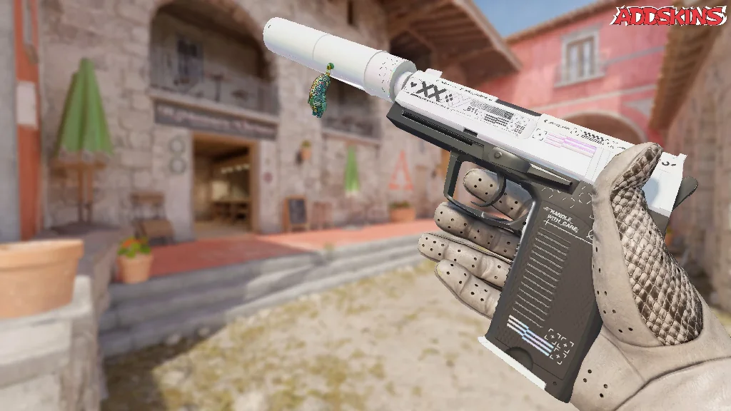 Charm | Lil' Serpent inspecting