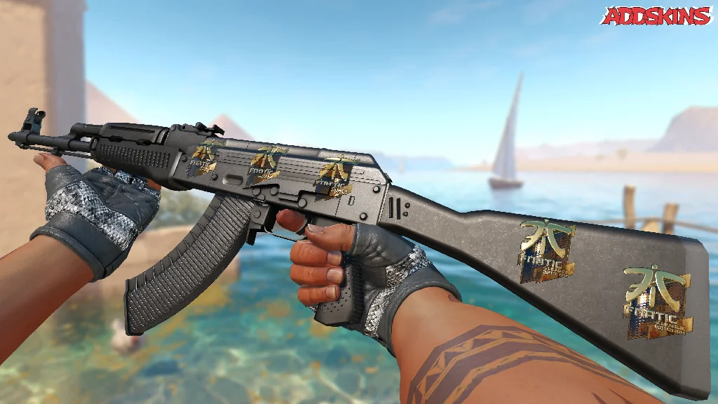 Sticker | Fnatic (Gold) | Boston 2018 inspecting