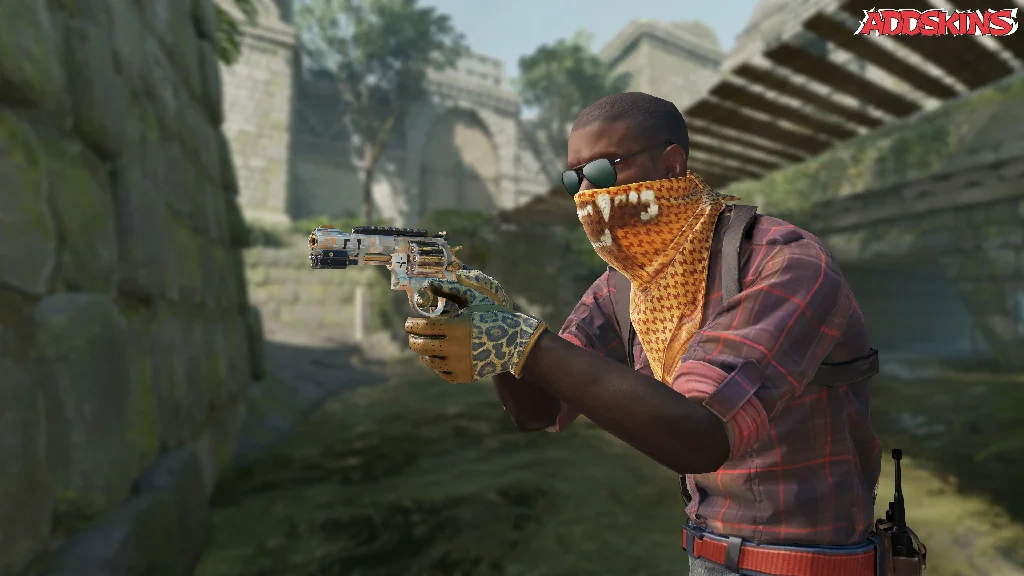 R8 Revolver | Monarch pose-3