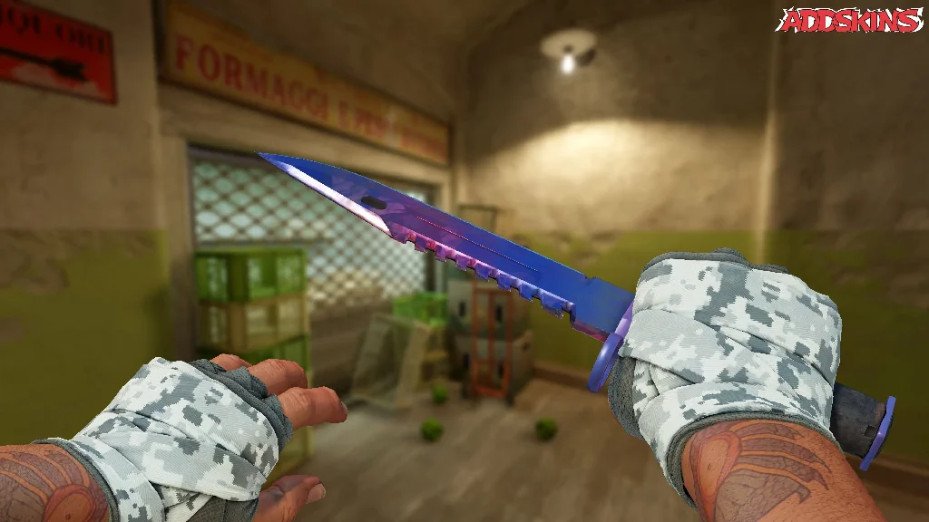 ★ M9 Bayonet | Doppler holding