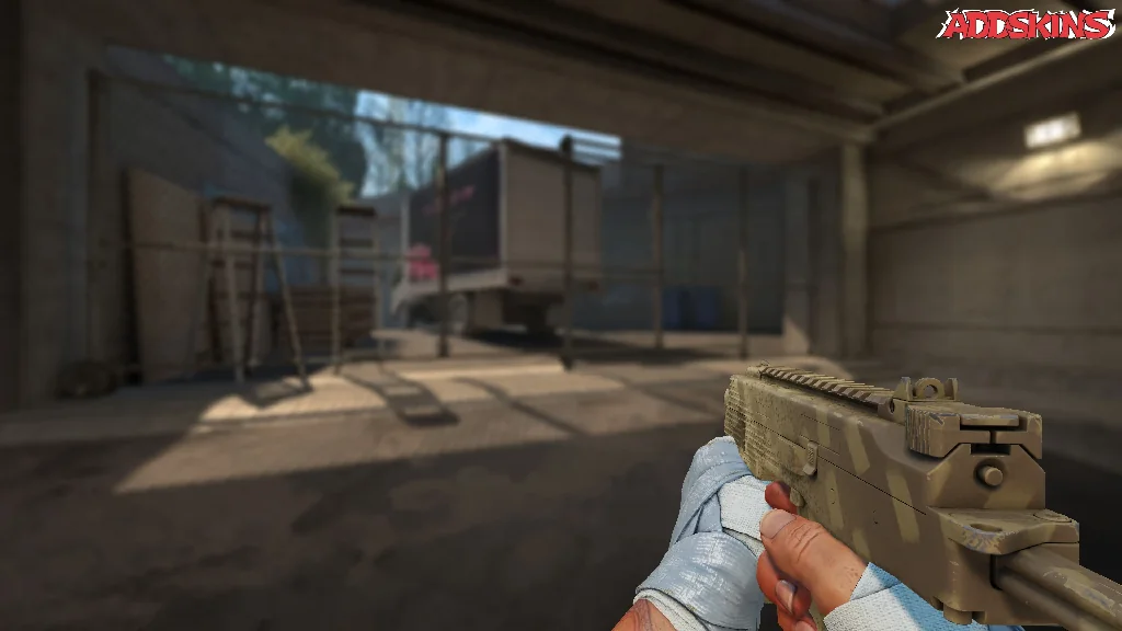 MP9 | Sand Dashed holding