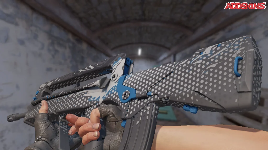 FAMAS | Halftone Wash inspecting