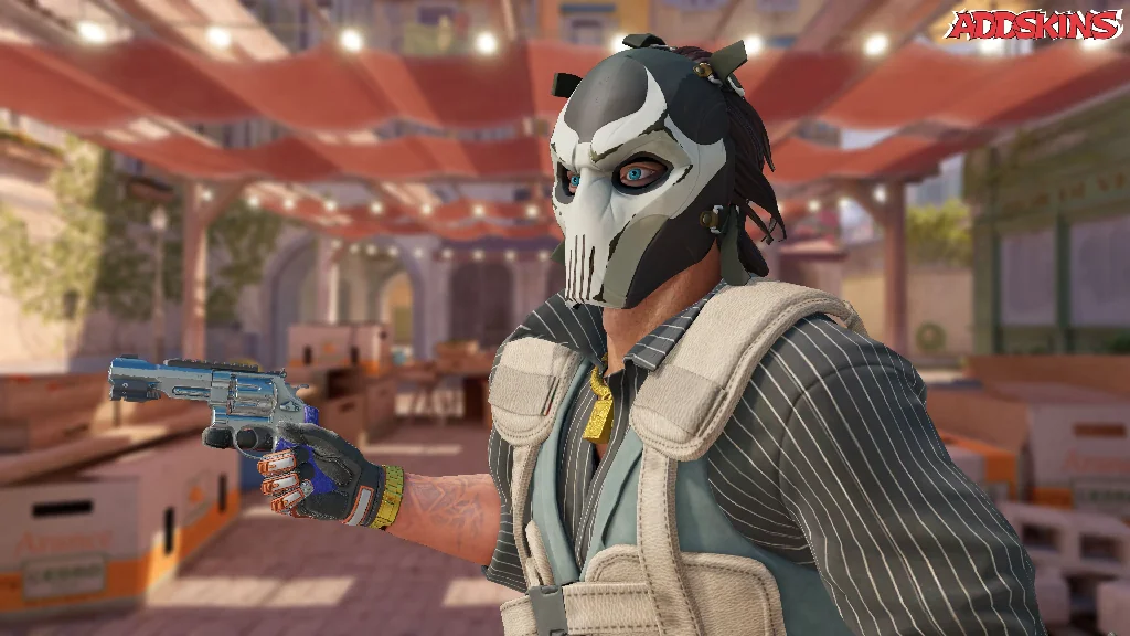 R8 Revolver | Cobalt Grip pose-3