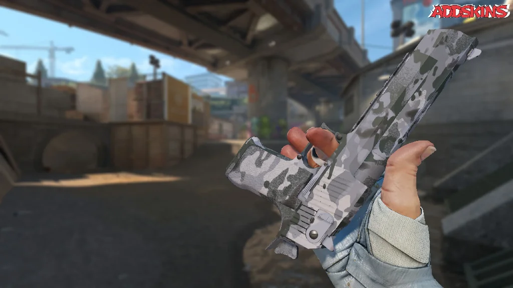 Desert Eagle | Urban Rubble inspecting