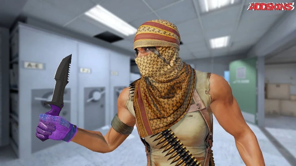 ★ Huntsman Knife | Ultraviolet pose-2