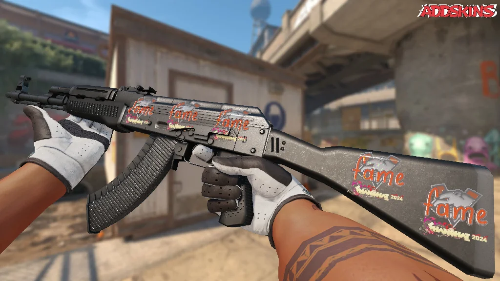 Sticker | fame (Glitter) | Shanghai 2024 inspecting