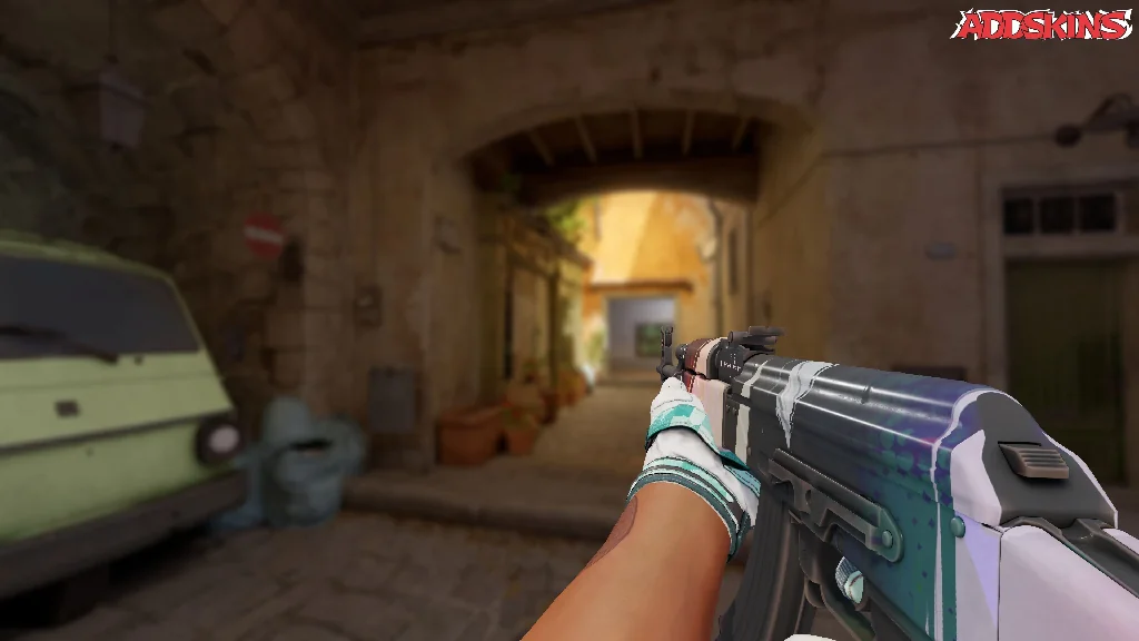 AK-47 | Crossfade holding