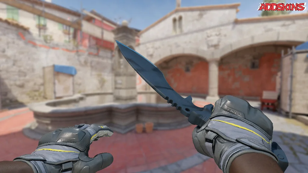 ★ Kukri Knife | Night Stripe holding