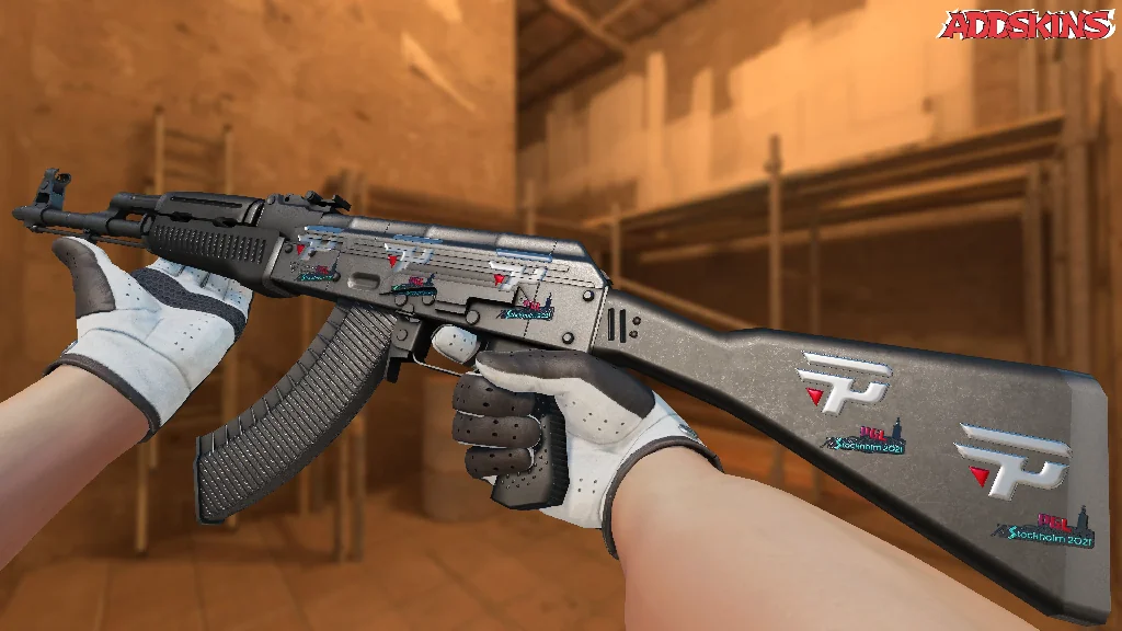 Sticker | paiN Gaming (Foil) | Stockholm 2021 inspecting
