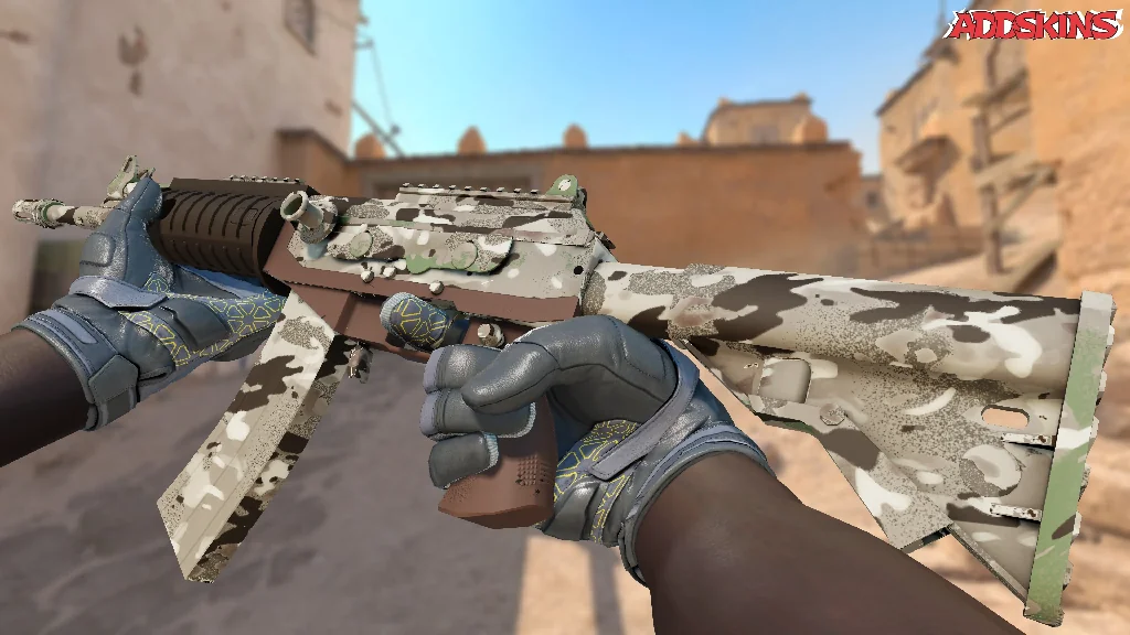 Galil AR | VariCamo inspecting