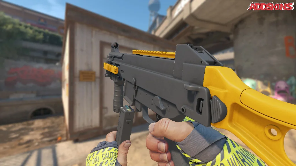 UMP-45 | Caramel reloading