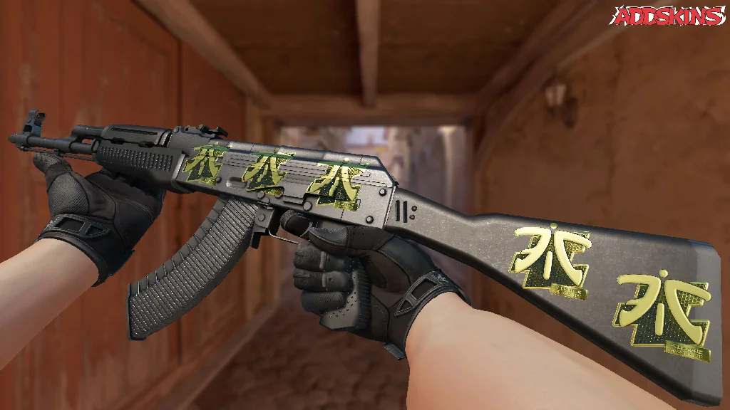 Sticker | Fnatic (Gold) | Atlanta 2017 inspecting