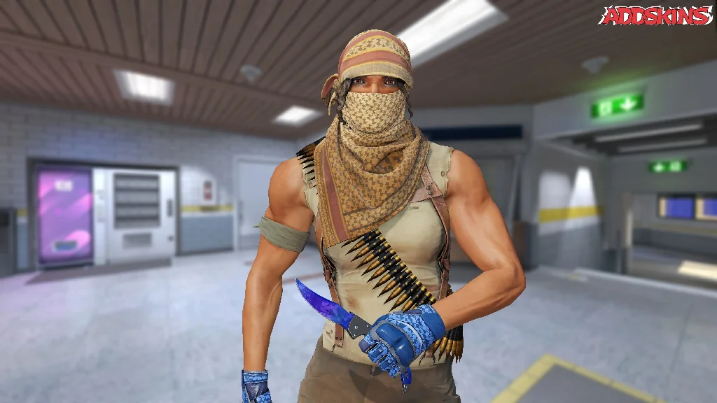 ★ Falchion Knife | Doppler Sapphire pose-1