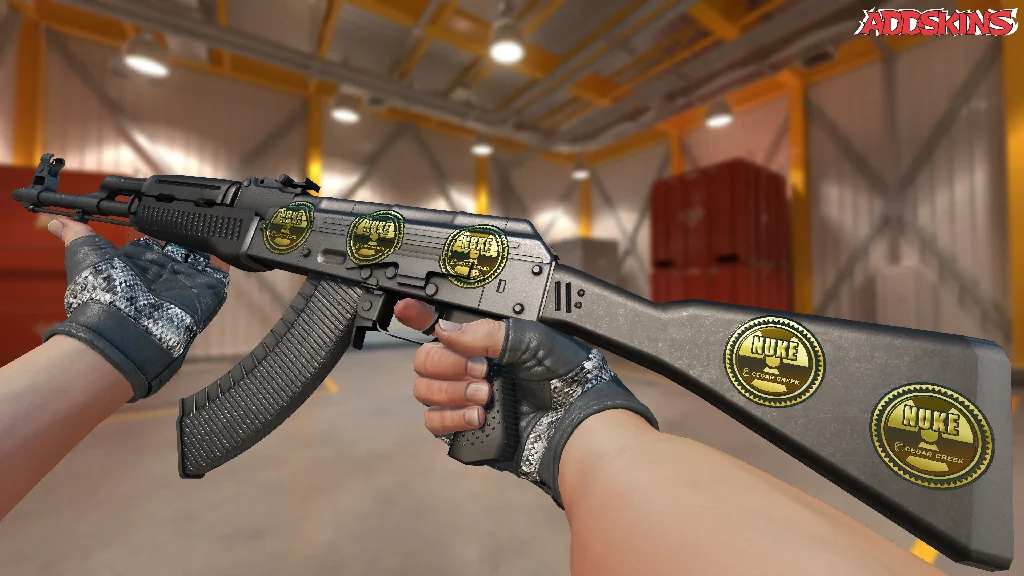 Sticker | Nuke (Gold) inspecting