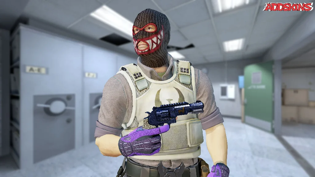 R8 Revolver | Llama Cannon pose-1