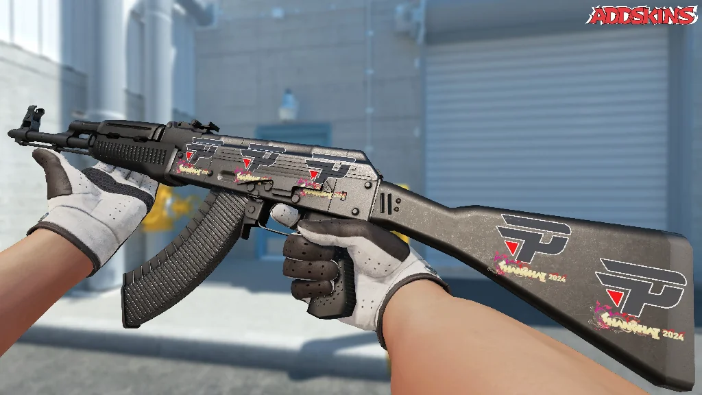 Sticker | paiN Gaming (Glitter) | Shanghai 2024 inspecting